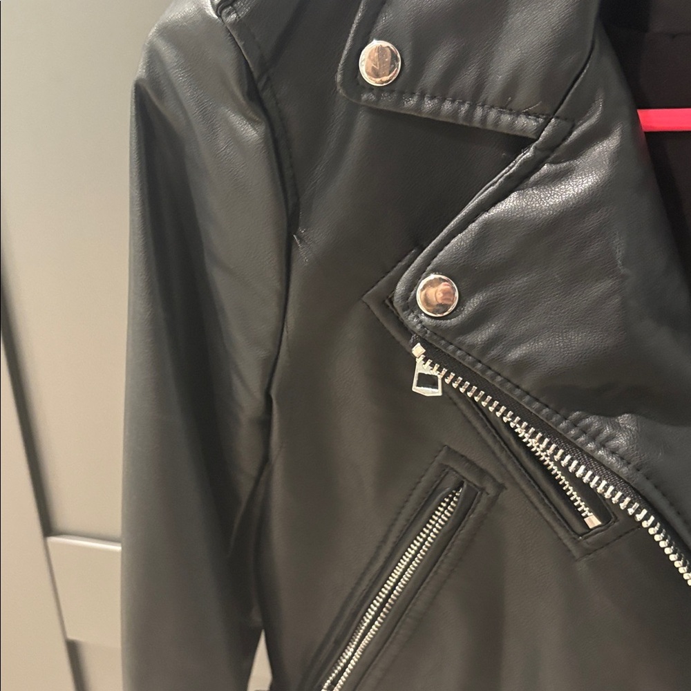 Barely Worn Zara Black Leather Jacket - Picture 3 of 6
